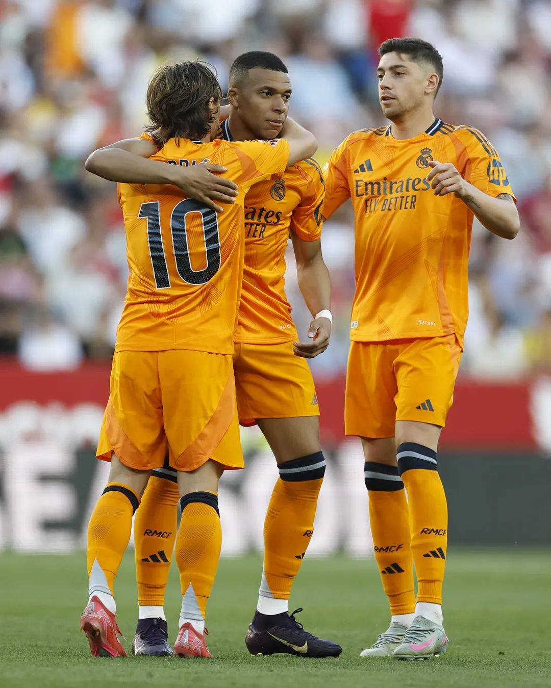 姆巴佩巅峰对决，东契奇与70激战IG分钟，回归赛场胜负难料！的简单介绍